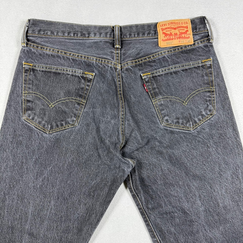 Levis 501 Original Fit Charcoal Gray Straight Leg Denim Jeans Mens 35x30 - Picture 4 of 11